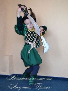 фото детский костюм принца с перевязью и парчовым воротником