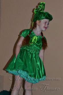 зеленый атласный костюм конфетка фото
