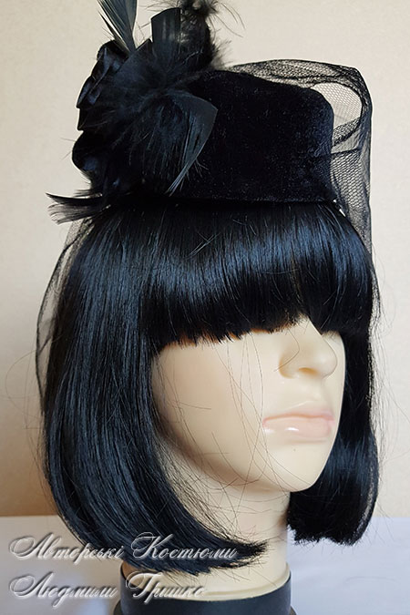 шляпка с вуалью черного цвета